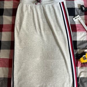 Tommy Hilfiger skirt